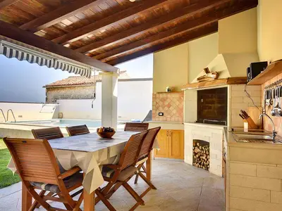 Ferienhaus für 6 Personen (75 m²) in Liznjan 4/10