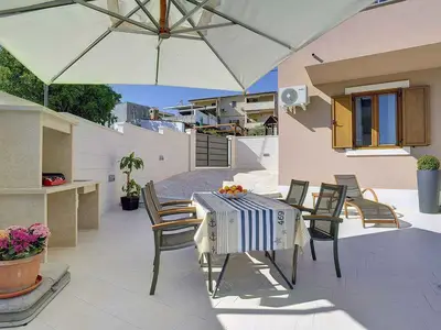 Ferienhaus für 4 Personen (125 m²) in Liznjan 3/10