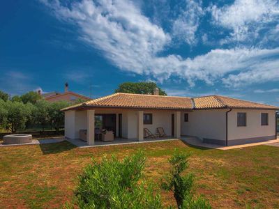 Ferienhaus für 6 Personen (140 m²) in Ližnjan 1/10