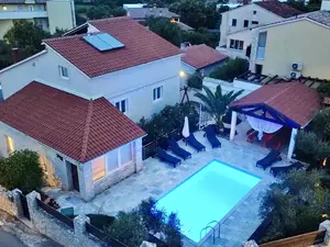Ferienhaus für 14 Personen (190 m²) in Liznjan