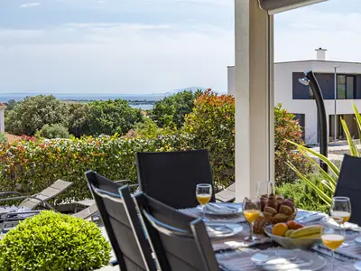 Ferienhaus für 8 Personen (140 m²) in Liznjan 10/10