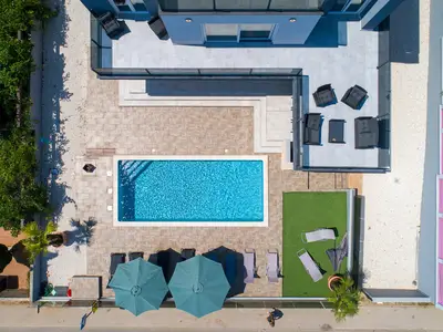 pool