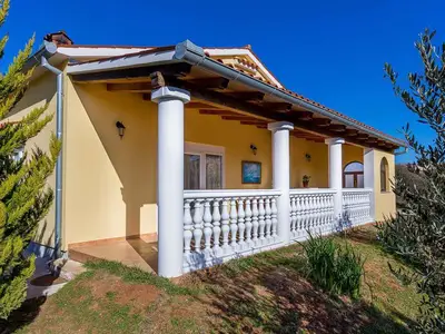 Ferienhaus für 5 Personen (110 m²) in Liznjan 3/10