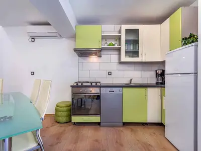 Ferienhaus für 6 Personen (75 m²) in Liznjan 10/10