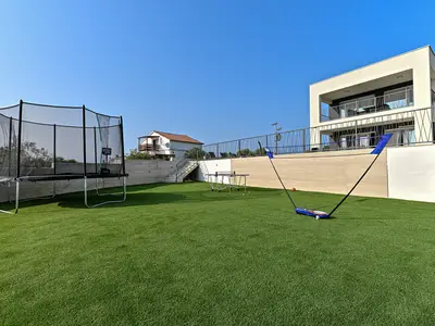 Ferienhaus für 10 Personen (265 m²) in Ljubač 8/10