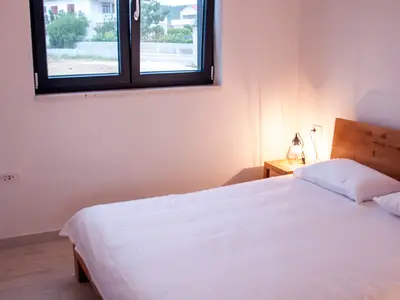 Ferienhaus für 8 Personen (200 m²) in Ljubač 6/10