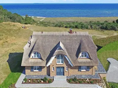 Ferienhaus für 6 Personen (240 m²) in Lobbe (Rügen) 1/10