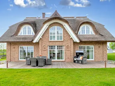 Ferienhaus für 6 Personen (220 m²) in Lobbe (Rügen) 1/10