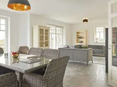 Ferienhaus für 6 Personen (220 m²) in Lobbe (Rügen) 3/10