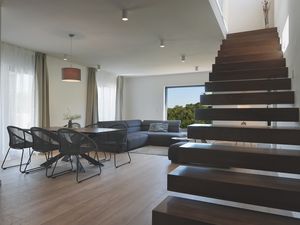 23969173-Ferienhaus-6-Loborika-300x225-2