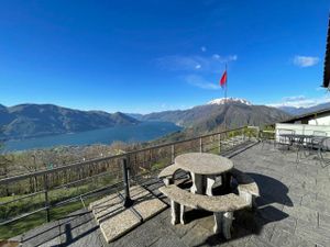 24027857-Ferienhaus-6-Locarno-300x225-0