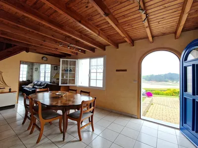 DiningRoom