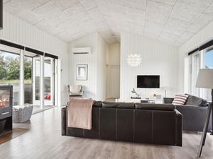 23765322-Ferienhaus-8-Løkken-300x225-3