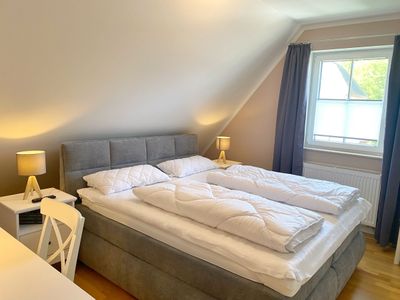 Schlafzimmer 1 mit Doppelbett