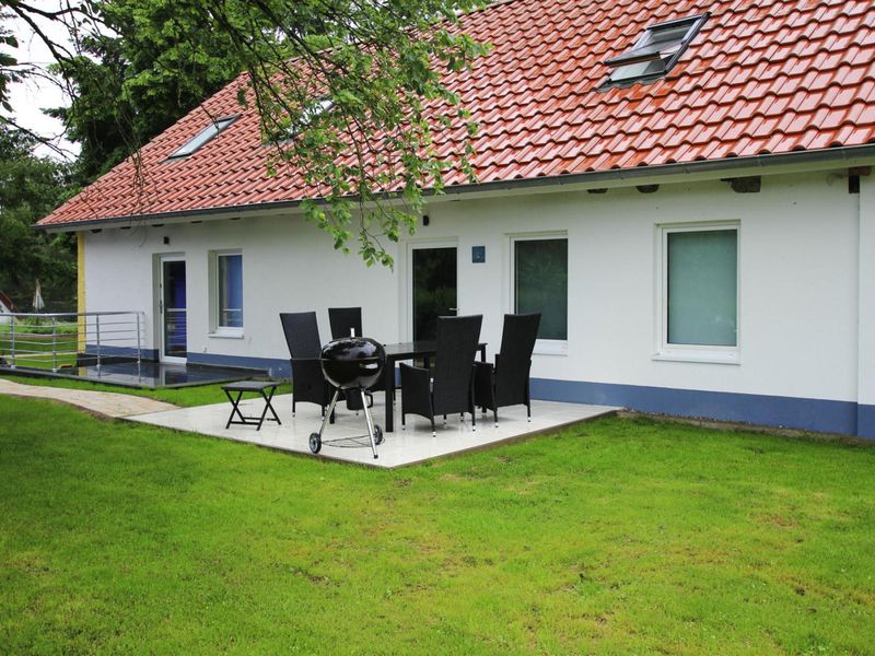 23278960-Ferienhaus-6-Lohmen-800x600-2