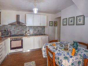 24038595-Ferienhaus-4-Longobardi-300x225-2