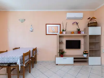 Ferienhaus für 6 Personen (95 m²) in Lopar 5/10