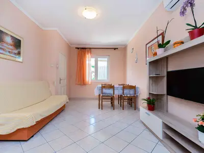 Ferienhaus für 6 Personen (95 m²) in Lopar 10/10