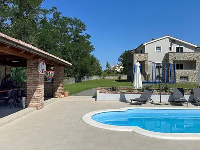 pool