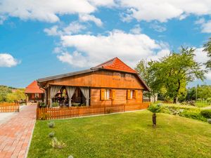 Ferienhaus für 9 Personen (160 m²) in Lopatinec