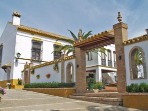 23349653-Ferienhaus-12-Lora Del Rio-300x225-3