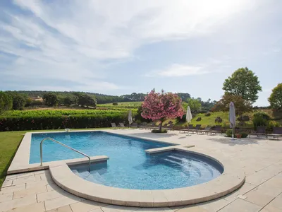 PoolOfHouse