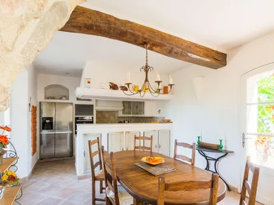 DiningRoom
