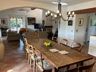 DiningRoom