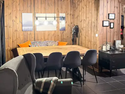 Indoor Indoor