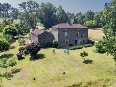 Außenseite Ferienhaus [Sommer]