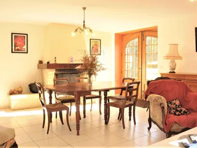 DiningRoom