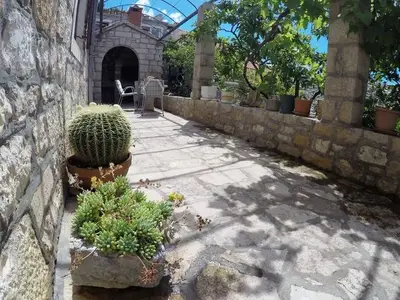 Ferienhaus für 4 Personen in Ložišća 3/10