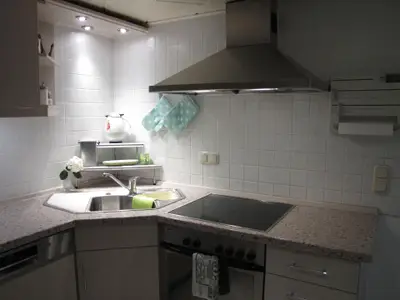 Kochbereich. ... E-Herd mit Backofen ... Wie wäre es mit selbstgemachter Pizza?