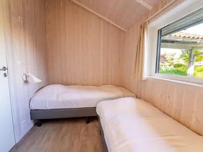 2. Schlafzimmer mit Einzelbetten