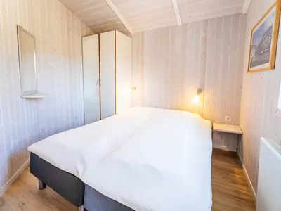 zweites Schlafzimmer mit Einzelbetten