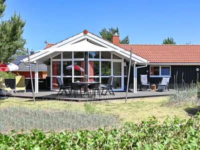 mit Blick zur Terrasse