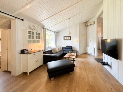 Wohnzimmer mit Wohnlandschaft
