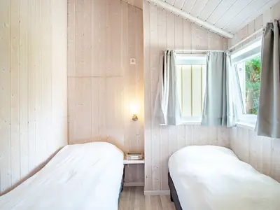 mit Blick ins 2. Schlafzimmer