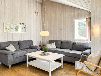 Wohnzimmer mit Sofaecke