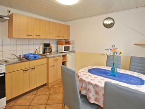 24004501-Ferienhaus-4-Lubmin (Seebad)-300x225-4