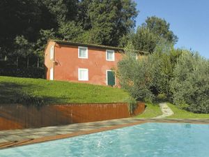 18735562-Ferienhaus-6-Lucca-300x225-2