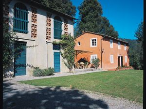 18735562-Ferienhaus-6-Lucca-300x225-5