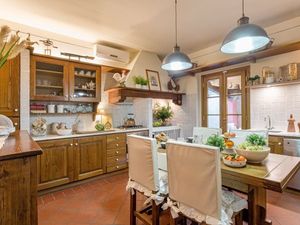 Ferienhaus für 8 Personen (280 m&sup2;) in Lucca