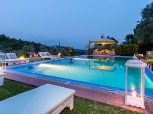 Ferienhaus für 8 Personen (200 m²) in Lucca