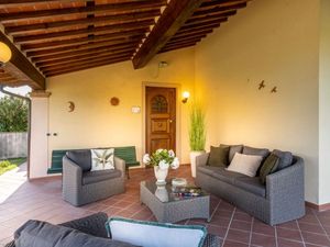 23178919-Ferienhaus-6-Lucca-300x225-3