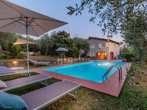 Ferienhaus für 8 Personen (260 m²) in Lucca
