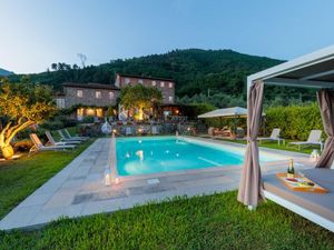 Ferienhaus für 10 Personen (300 m²) in Lucca