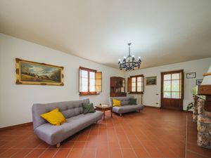 23848362-Ferienhaus-9-Lucca-300x225-4