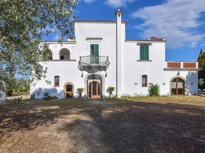 house house