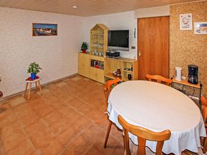 24022502-Ferienhaus-4-Luckow-300x225-3